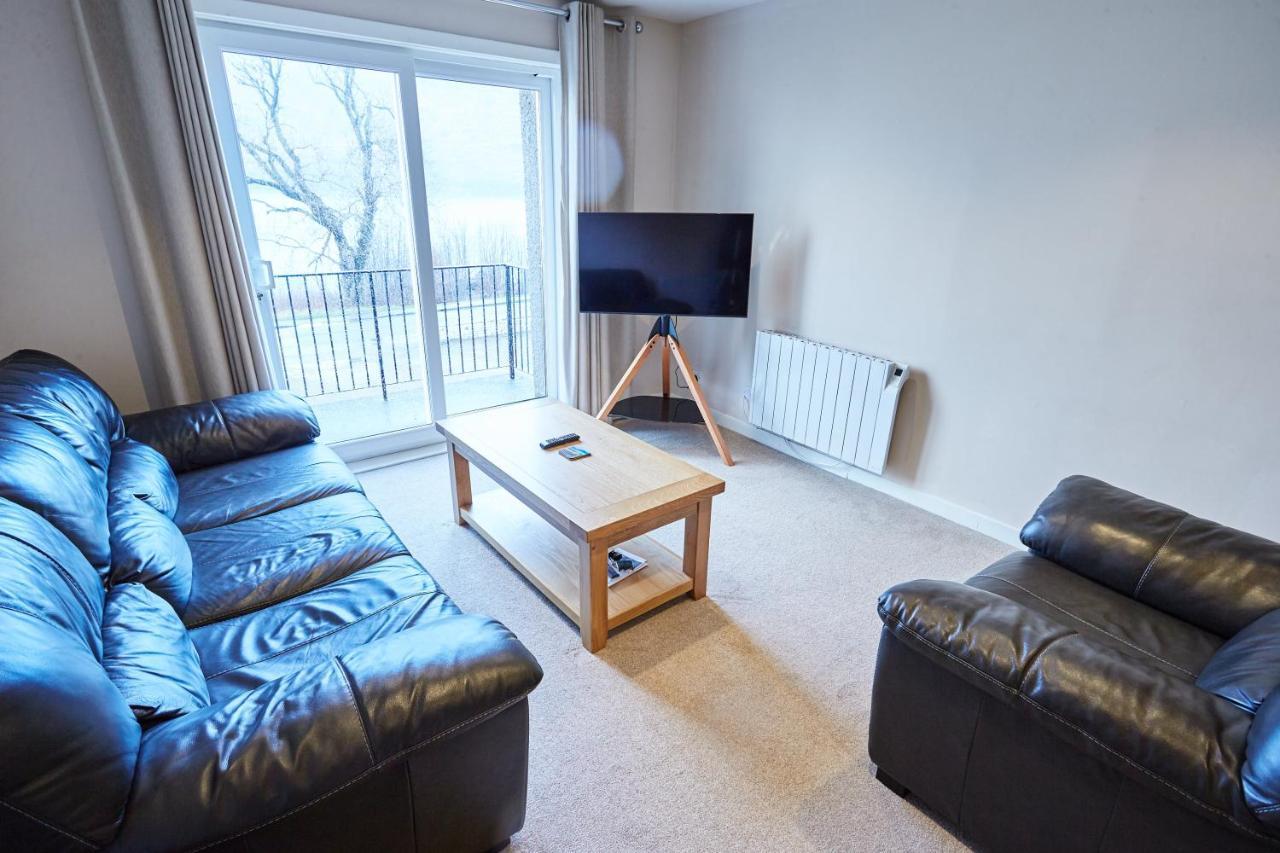 Etive, Beautiful Lochside Apartment With Balcony Fort William Exterior photo