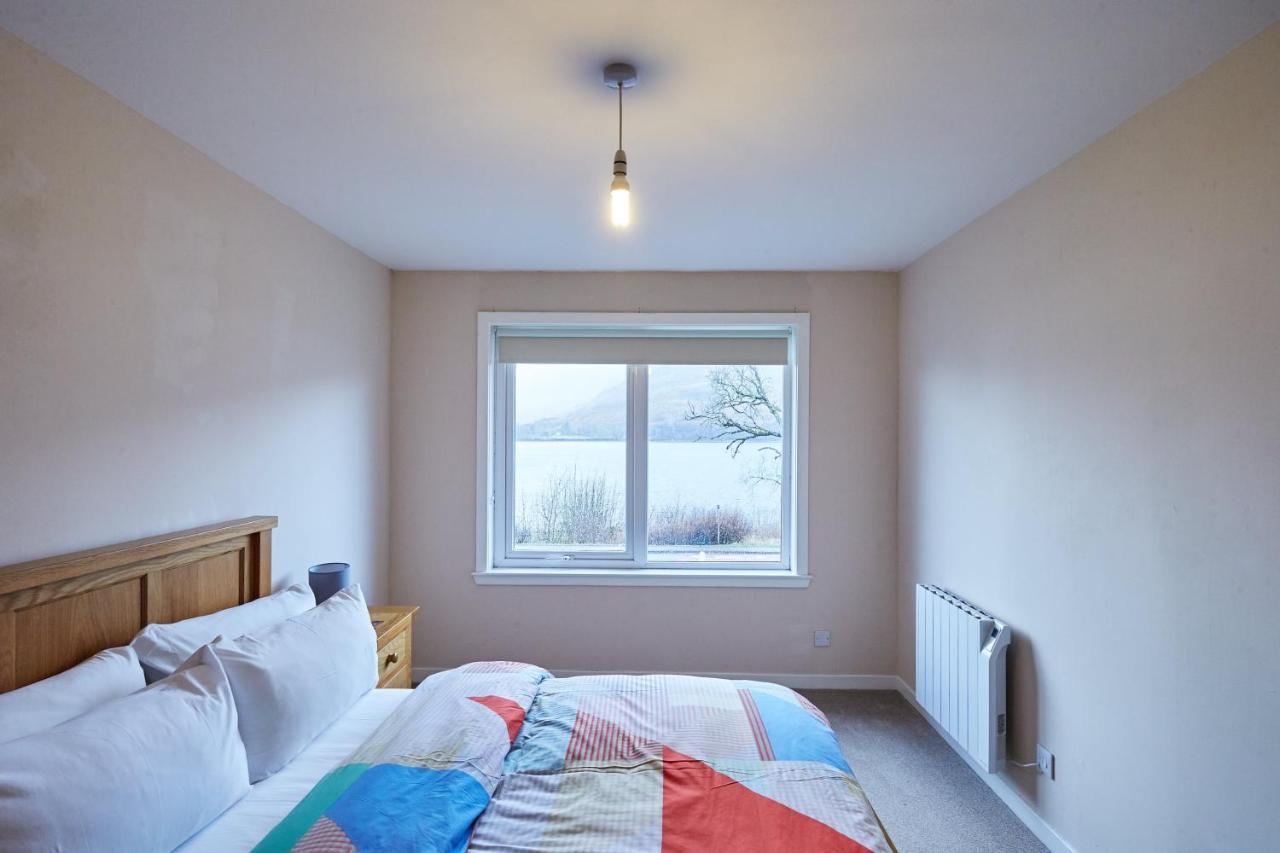 Etive, Beautiful Lochside Apartment With Balcony Fort William Exterior photo